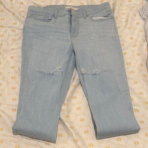 Levi's Light Blue Cropped Women's Jeans